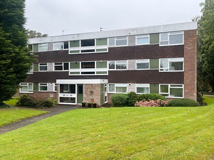2 Bedroom Flat To Rent In Mulroy Road, Sutton Coldfield, B74