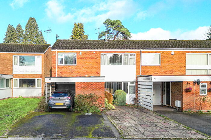 4 Bedroom End Of Terrace House For Sale In Milcote Road, Solihull, B91