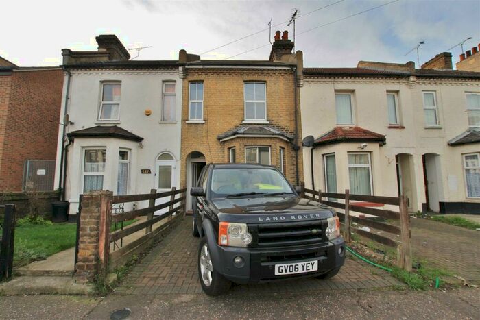 3 Bedroom Terraced House To Rent In North Road, Westcliff On Sea, SS0
