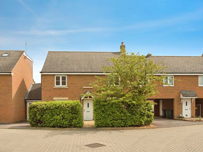 4 Bedroom Detached House For Sale In Duddle Drive, Longstanton, Cambridge, CB24