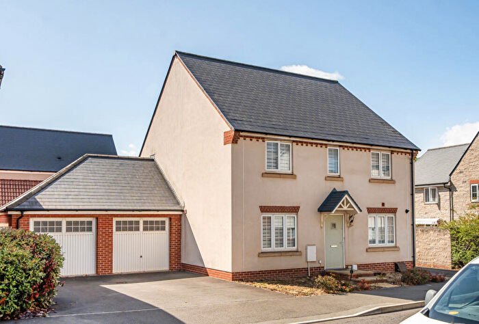 4 Bedroom Detached House For Sale In Sundew Road, Emersons Green, Bristol, South Gloucestershire, BS16