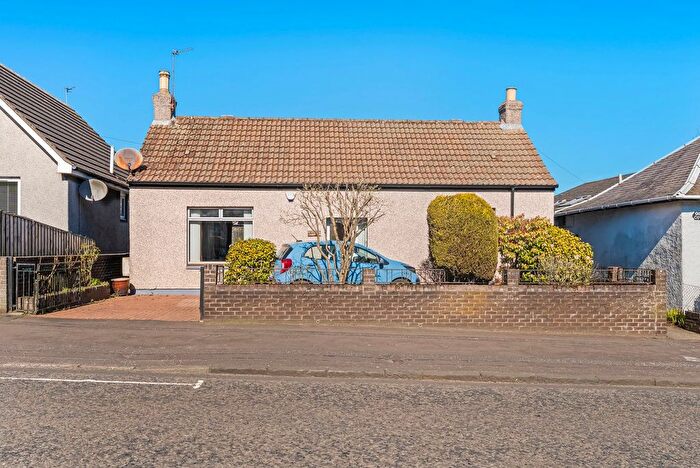 2 Bedroom Bungalow For Sale In Cocklaw Street, Kelty, KY4