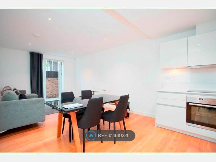 2 Bedroom Flat To Rent In Hand Axe Yard, London, WC1X