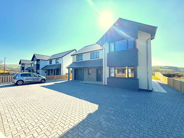 5 Bedroom Detached House To Rent In Cefn Ceiro, Llandre, SY24
