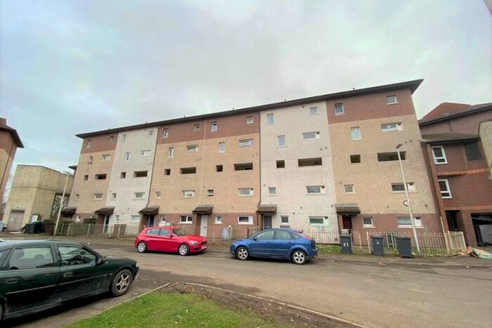2 Bedroom Flat To Rent In The Cedars, Carberry Crescent, Dundee, DD4
