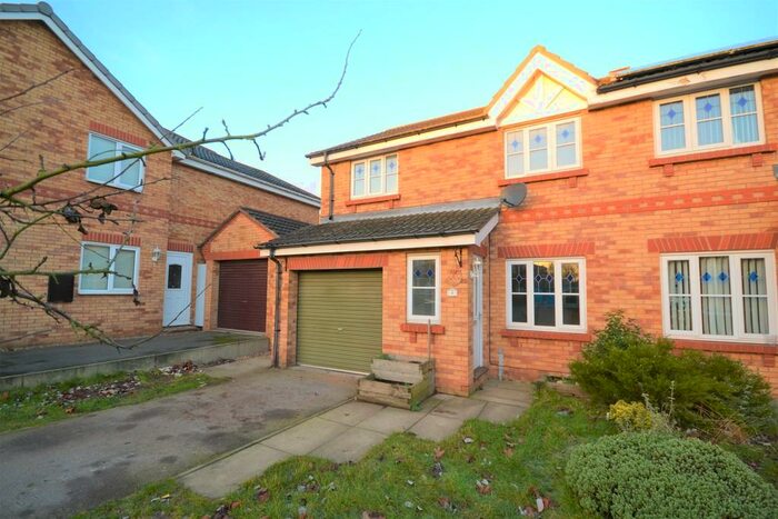 3 Bedroom Semi-Detached House To Rent In West End Court, Rossington, Doncaster, DN11