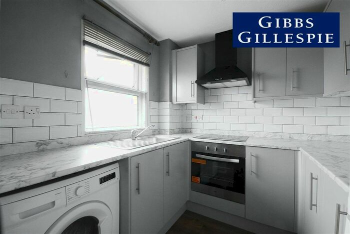 2 Bedroom Flat To Rent In Marygold House, Taylor Close, Hounslow, TW3