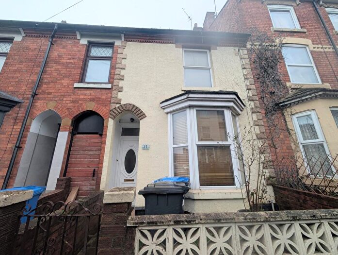 3 Bedroom Terraced House To Rent In Field Street, Kettering, NN16