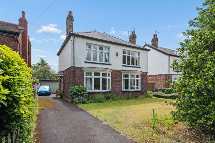 4 Bedroom Detached House For Sale In Wicks Lane, Formby, Liverpool, L37