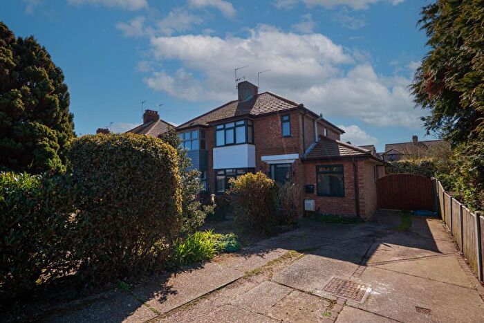 4 Bedroom Semi-Detached House For Sale In Waveney Drive, Lowestoft, NR33