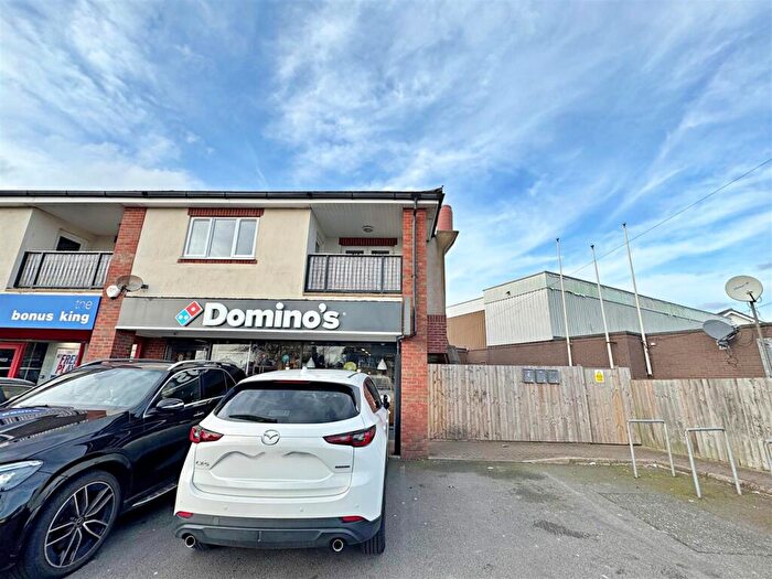 2 Bedroom Flat For Sale In Laceby Road, Grimsby, N.E. Lincs, DN34