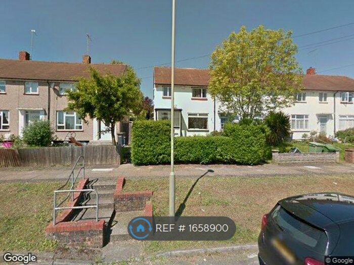 3 Bedroom Terraced House To Rent In Rinshall Road, Kent, BR5