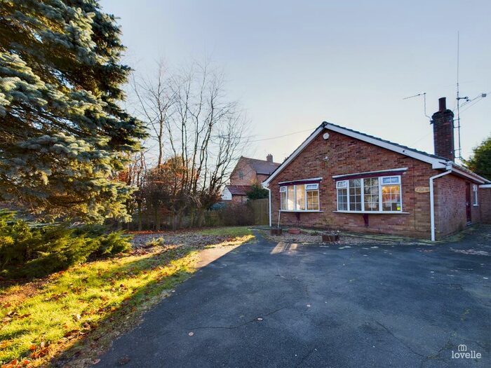 3 Bedroom Bungalow For Sale In Brigg Road, Moortown, Caistor, LN7