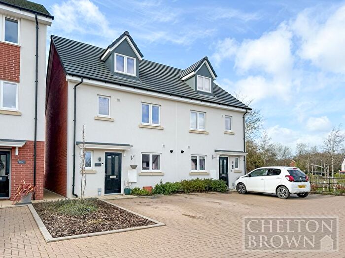 4 Bedroom Semi Detached House For Sale In Wenlock Way, Daventry, Northamptonshire, NN11