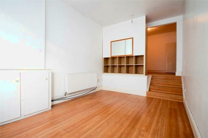 2 Bedroom Flat To Rent In Gorton Road, Reddish, Stockport, SK5