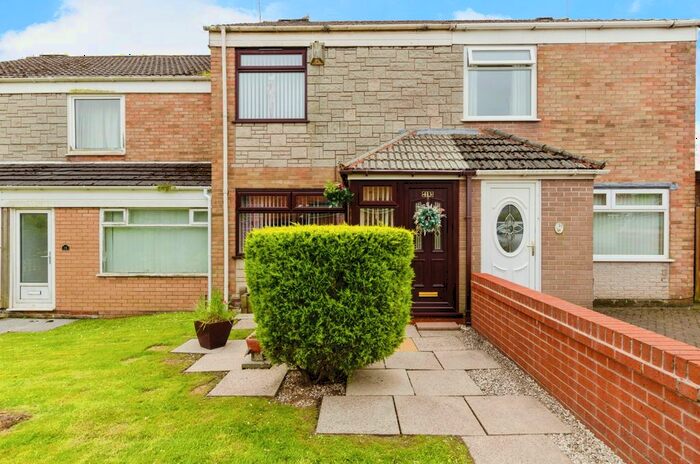 3 Bedroom Semi-Detached House For Sale In Hollin Hey Close, Billinge, WN5