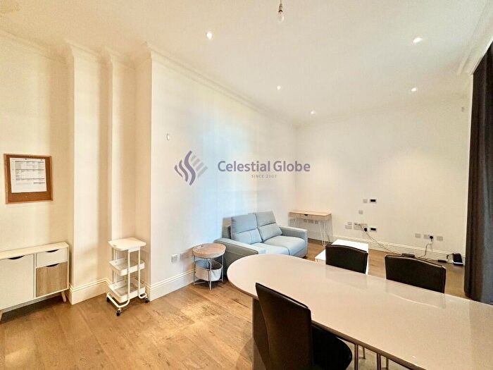 1 Bedroom Flat To Rent In Leman Street, London, E1