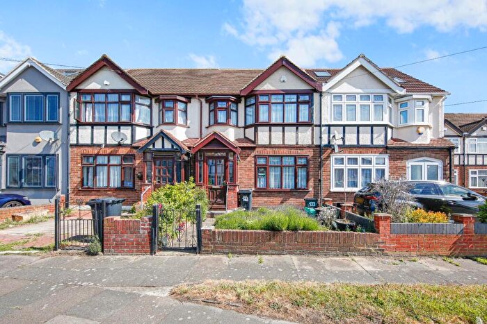 3 Bedroom Terraced House For Sale In Gresham Drive, Chadwell Heath, RM6