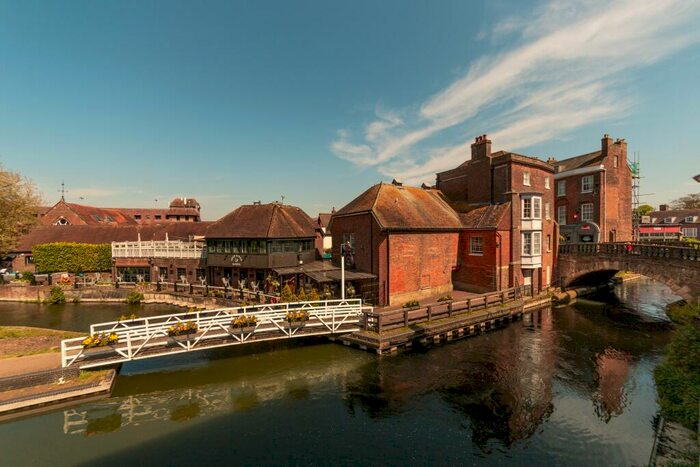 1 Bedroom Flat To Rent In West Mills, Newbury, RG14