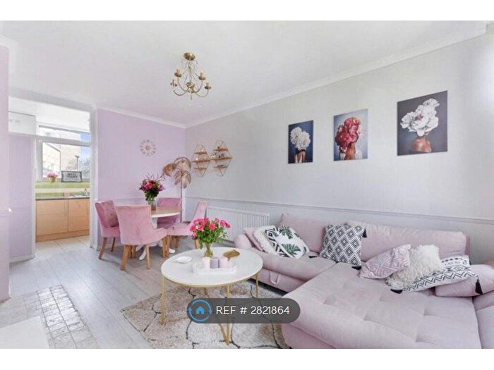 1 Bedroom Flat To Rent In Swanton Gardens, London, SW19