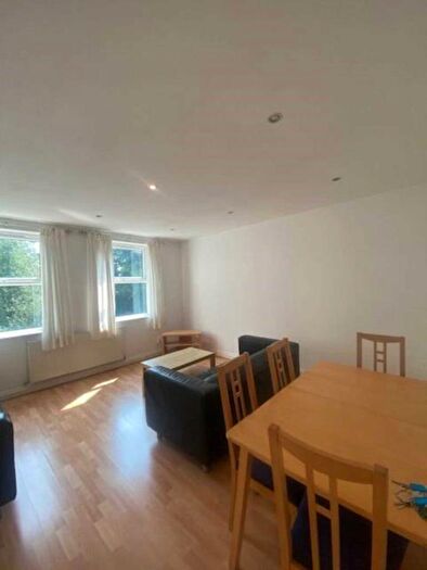 2 Bedroom Flat To Rent In Wilbraham Road, Chorlton Cum Hardy, M21