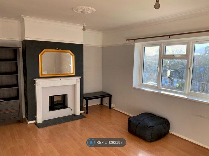 2 Bedroom Flat To Rent In Romilly Drive, Watford WD19