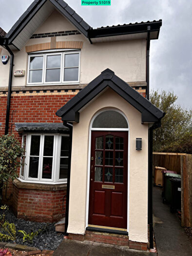 2 Bedroom Semi-Detached House To Rent In Glenbeck Close, Horwich, Bolton, BL6