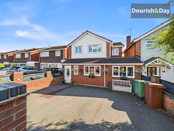 4 Bedroom Detached House For Sale In Aldershaw Close, Parkside, Stafford, ST16