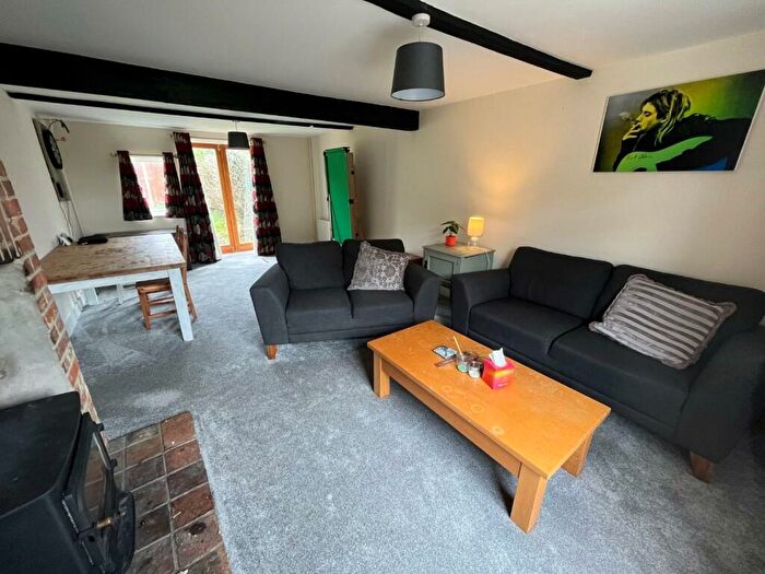 3 Bedroom House For Sale In Beecroft Lane, Stevenage, SG2