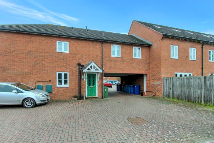 1 Bedroom Maisonette To Rent In Archer Court, Kemsley, Sittingbourne, ME10