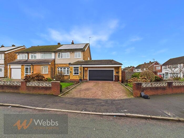 Property For Sale In Simmonds Road, Walsall, WS3