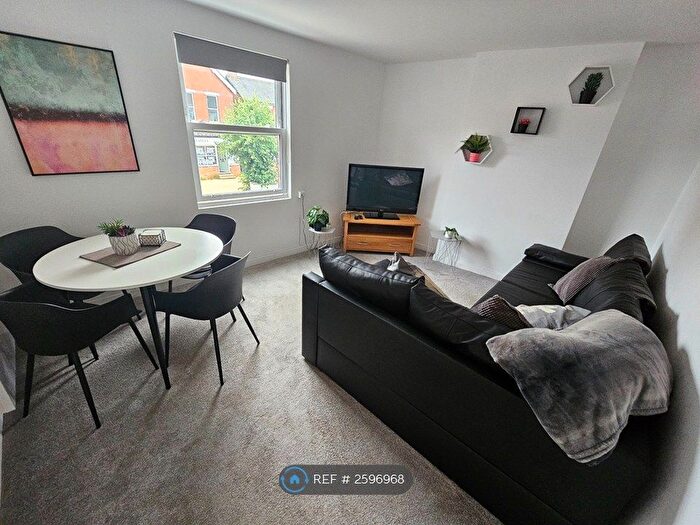 1 Bedroom Flat To Rent In High Street, Woburn Sands, Milton Keynes, MK17