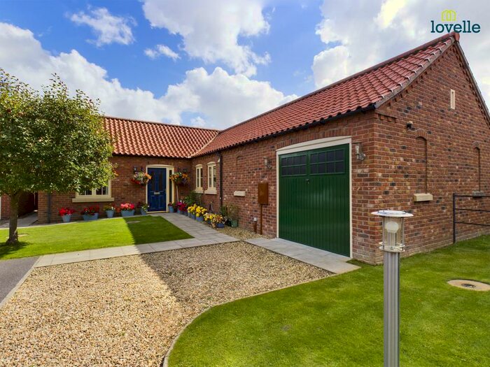 2 Bedroom Bungalow For Sale In Townhill Lane, Woodhall Spa, LN10