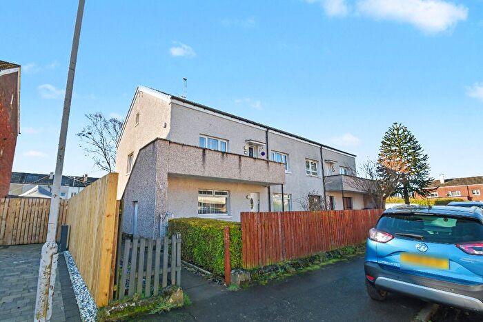 3 Bedroom Flat For Sale In Moorpark Drive, Penilee, Glasgow, G52