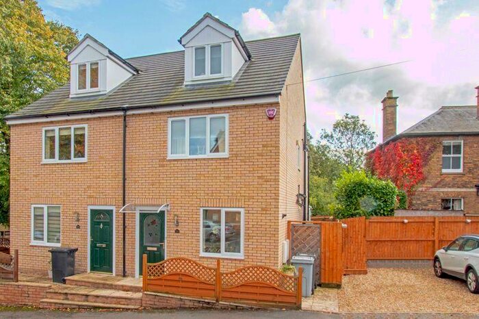 3 Bedroom Semi-Detached House To Rent In Ryhall Road, Stamford, PE9