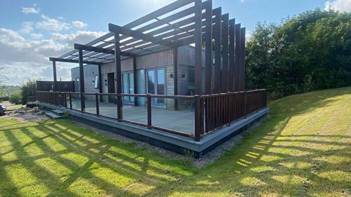 2 Bedroom Mobile/park Home For Sale In Tregea Hill, Portreath, Redruth, TR16