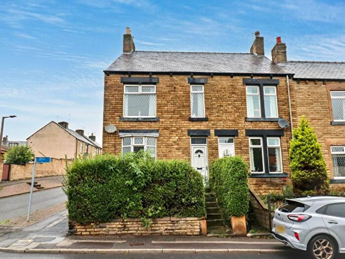 3 Bedroom End Of Terrace House For Sale In Burton Road, Barnsley, S71
