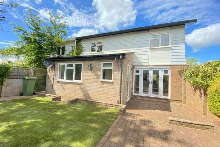 3 Bedroom House To Rent In Popley, Basingstoke, RG24