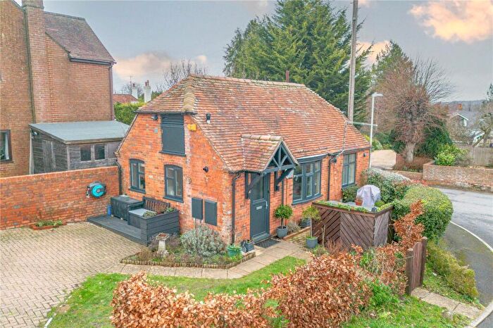 1 Bedroom Detached Bungalow For Sale In Kimbers Drive, Speen, Newbury, Berkshire, RG14