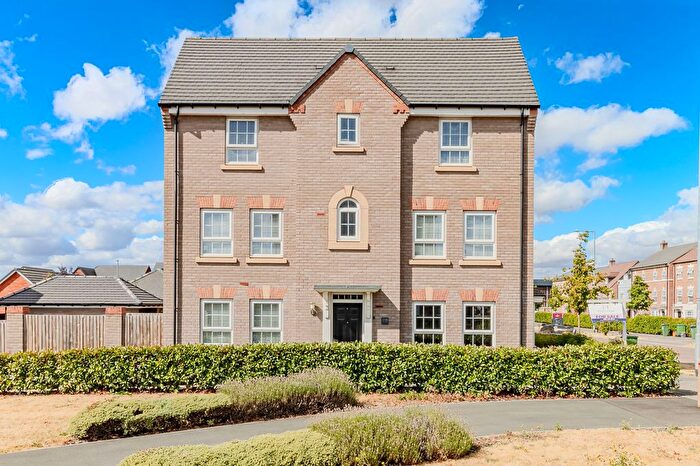 4 Bedroom Semi-Detached House For Sale In Tay Road, Lubbesthorpe, LE19
