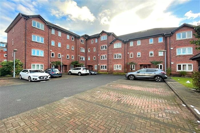 2 Bedroom Flat To Rent In Bridgewater Street, Sale, M33