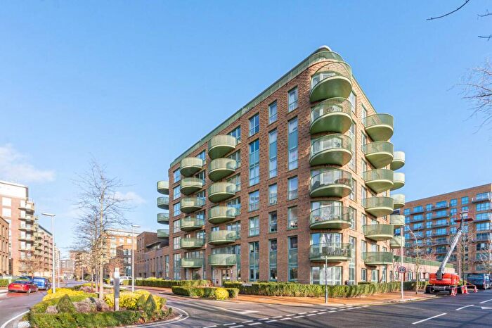 1 Bedroom Flat For Sale In Ottley Drive, Kidbrooke, London, SE3