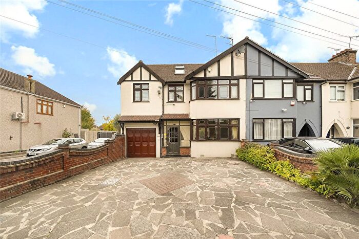 6 Bedroom End Terrace House For Sale In Sewardstone Road, Chingford, London, E4