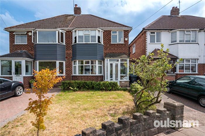 3 Bedroom Semi-Detached House For Sale In Colleen Avenue, Kings Norton, Birmingham, B30