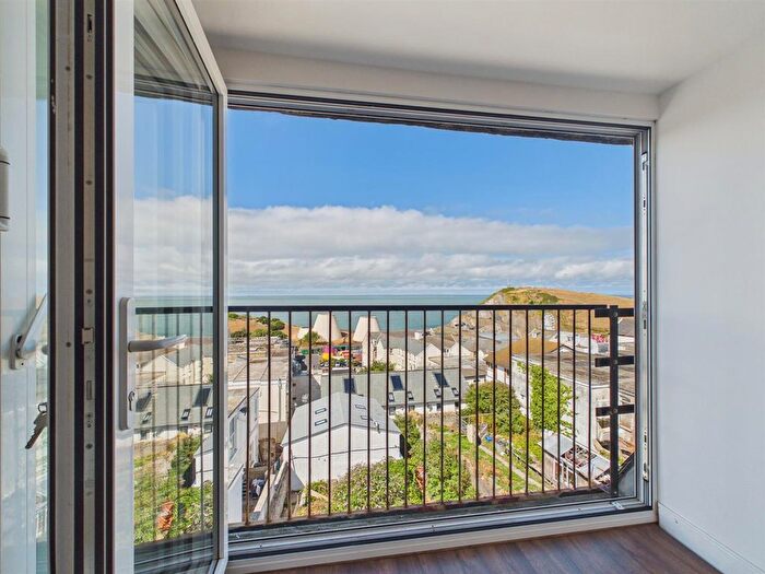 2 Bedroom Flat For Sale In High Street, Ilfracombe, EX34