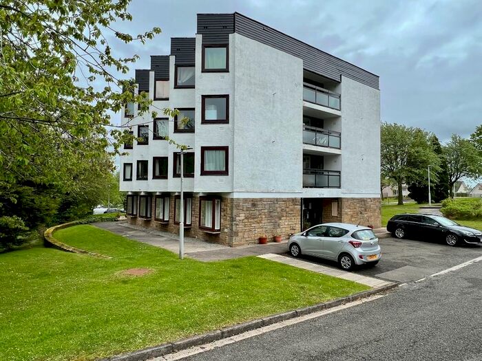 1 Bedroom Ground Flat To Rent In The Furlongs, Hamilton, Lanarkshire, ML3