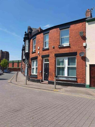 2 Bedroom Flat To Rent In George Street, St. Helens, WA10