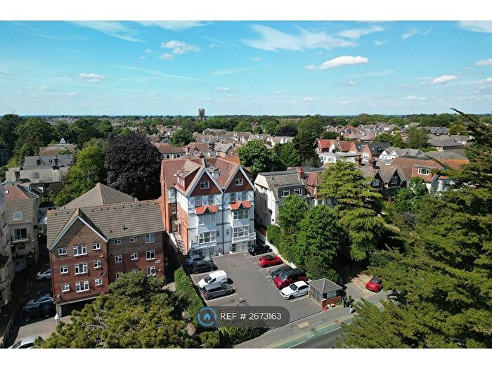 1 Bedroom Flat To Rent In Fernwood Court, Bournemouth, BH1