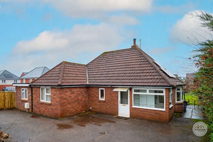 4 Bedroom Bungalow For Sale In Pinn Hill, Exeter, EX1