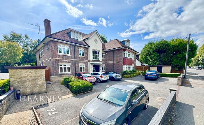 2 Bedroom Flat For Sale In Queens Park West Drive, Queens Park, Bournemouth, BH8